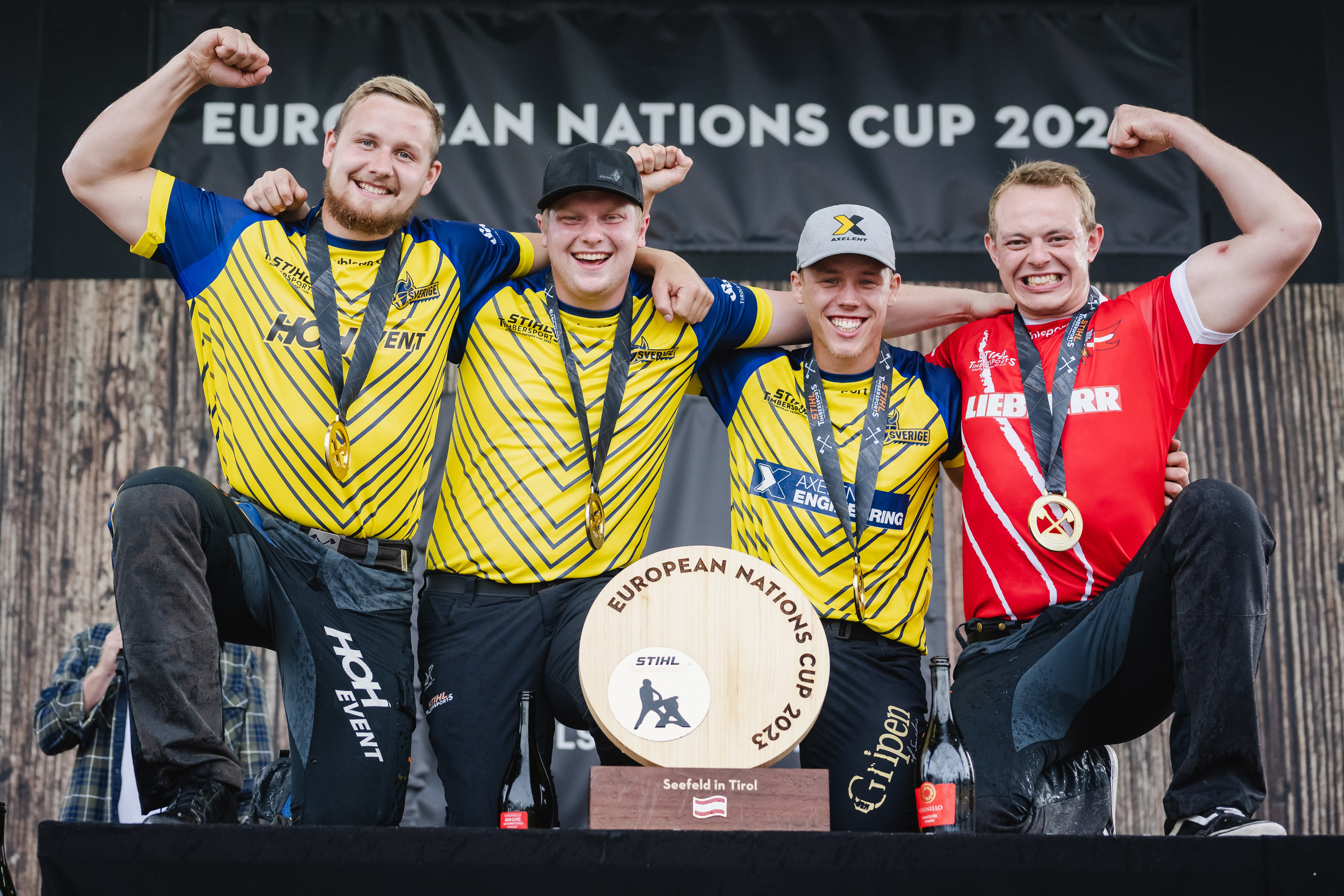 L'équipe scandinave composée d'Emil Hansson, Edvin Karlsson, Ferry Svan et Esben Pedersen (de gauche à droite) défend la Coupe d'Europe des Nations à Seefeld.